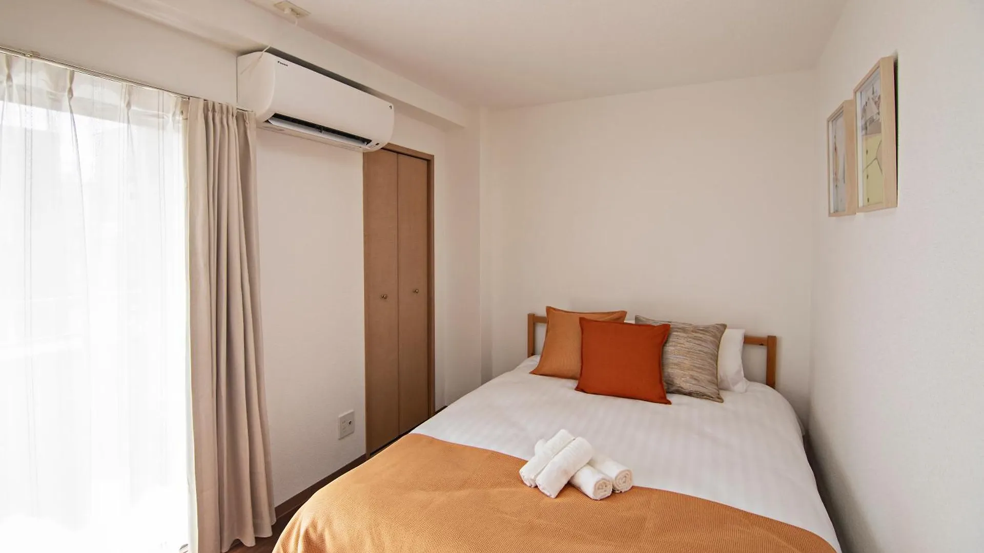 Namba Apartment 3 Min Walk From Imamiya Or Daikokucho Station Osaka