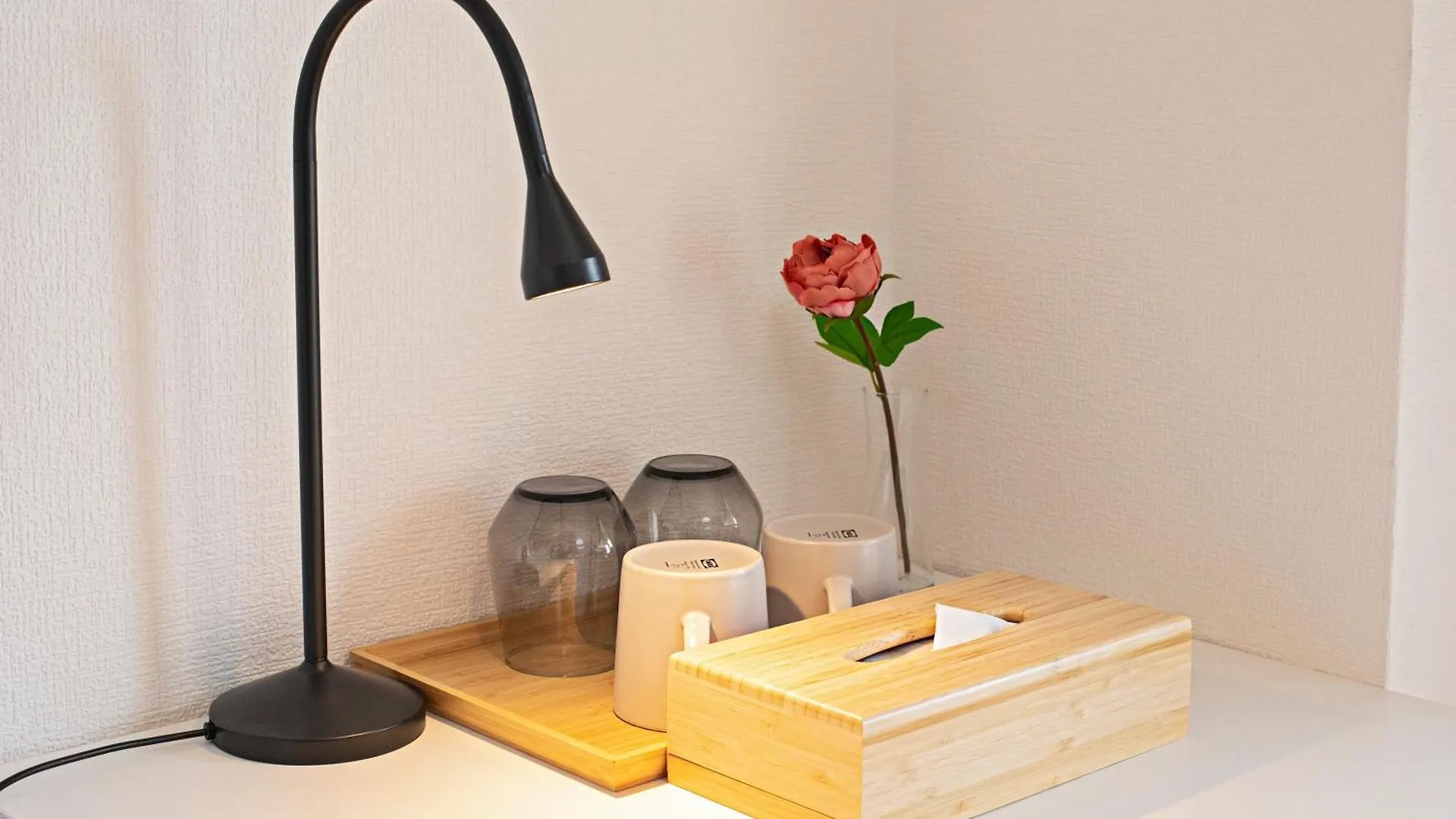 Namba Apartment 3 Min Walk From Imamiya Or Daikokucho Station Osaka