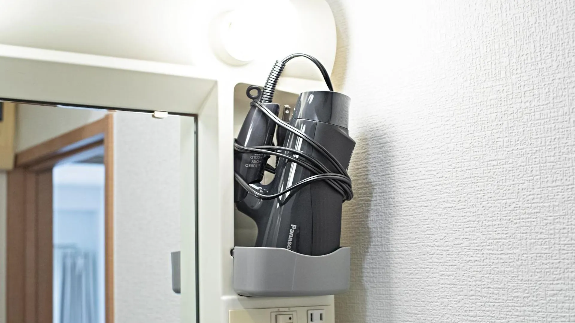 Namba Apartment 3 Min Walk From Imamiya Or Daikokucho Station Osaka