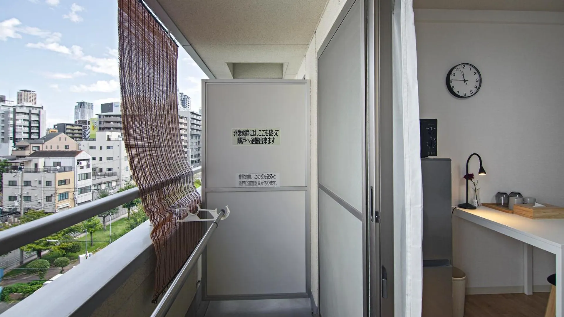 Namba Apartment 3 Min Walk From Imamiya Or Daikokucho Station Osaka
